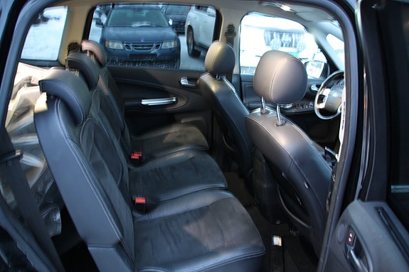 Ford S-MAX 13 of 16