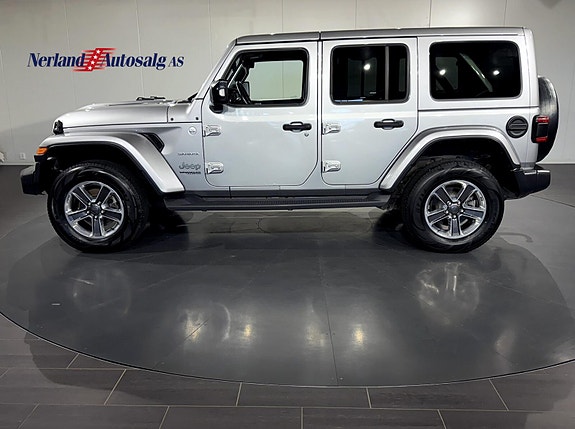 Jeep Wrangler 3 of 5