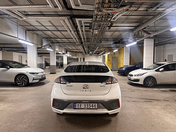Hyundai IONIQ 4 of 7