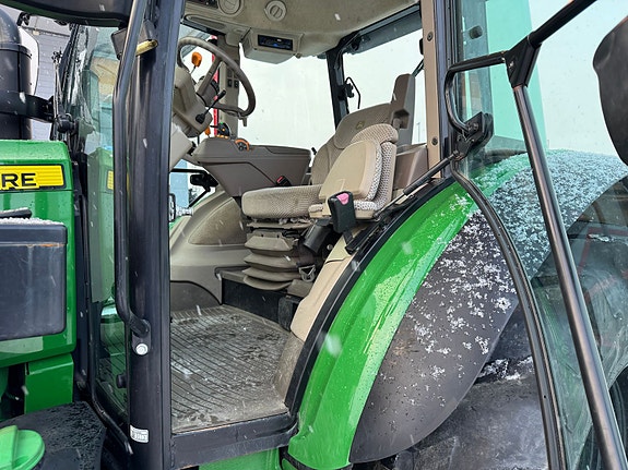 John Deere 5100R 40 km 2019, kr 619 000,-