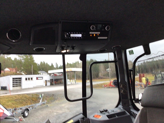 Valtra Q305 med sentralsmøring! Garanti! 2023, kr 1 845 000,-