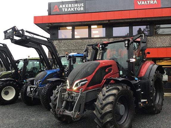 Valtra Q305 med sentralsmøring! Garanti! 2023, kr 1 845 000,-