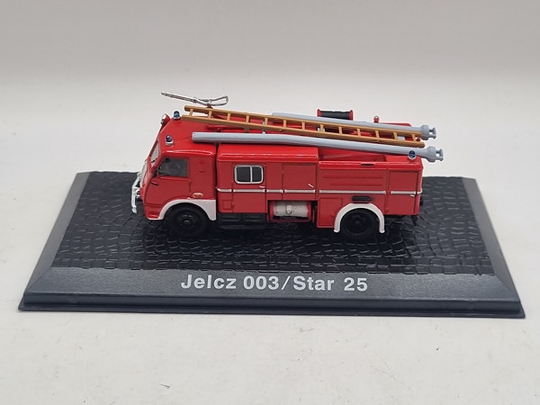 Jelcz 003 / Star 25 brannbil – Diecast modell 1:72