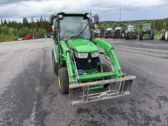 John Deere 3045 R 22 of 30