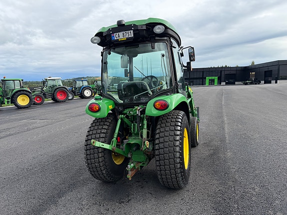 John Deere 3045 R 13 of 30