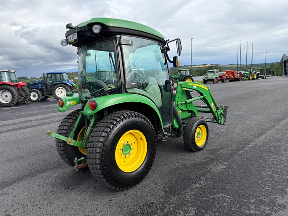 John Deere 3045 R 17 of 30