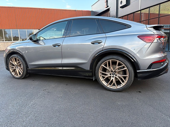 Audi Q4 e-tron 8 of 30
