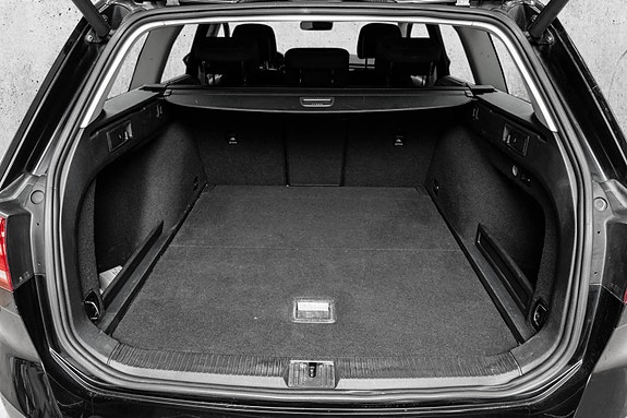 Volkswagen Passat 26 of 29