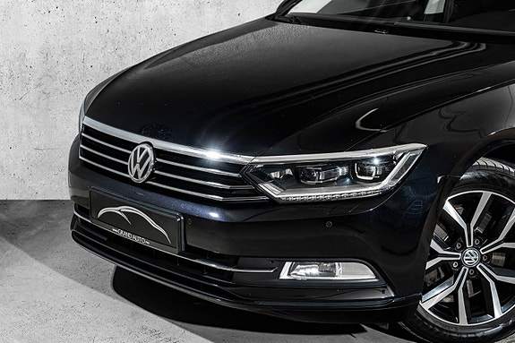 Volkswagen Passat 5 of 29