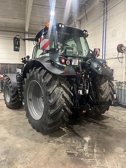 Deutz Fahr 6210 TTV Warrior 6 of 12
