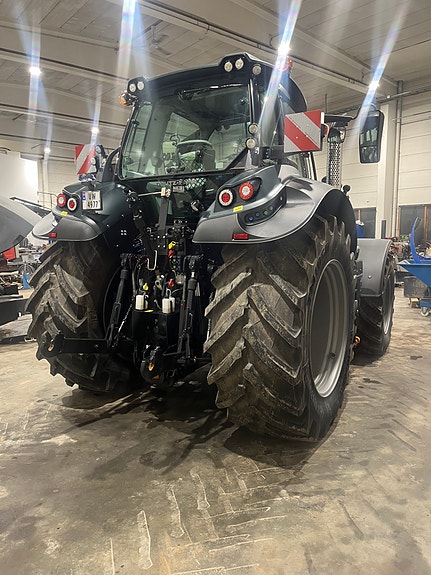 Deutz Fahr 6210 TTV Warrior 8 of 12