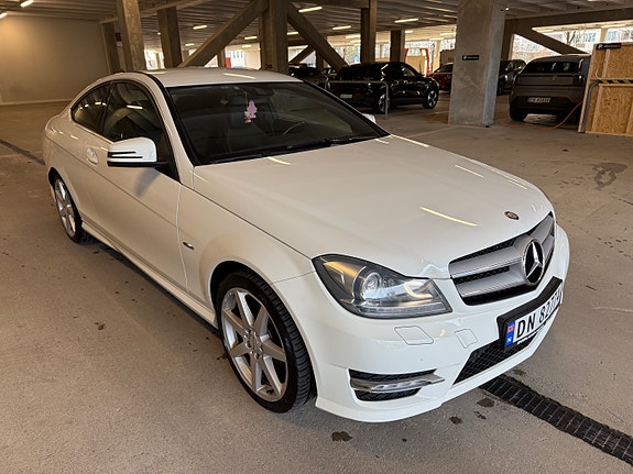 Mercedes-Benz C180 12 of 18