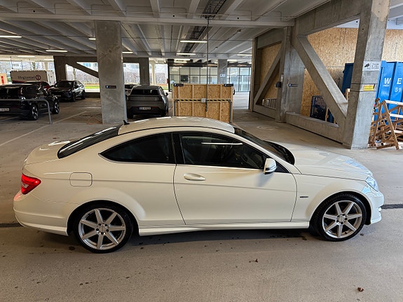 Mercedes-Benz C180 10 of 18