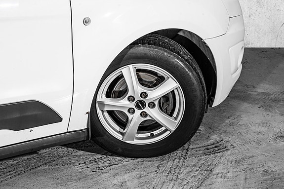 Ford Transit Connect 9 of 22