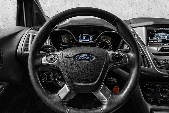 Ford Transit Connect 18 of 22