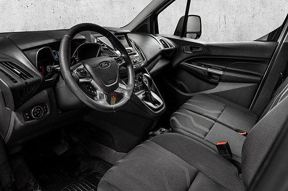 Ford Transit Connect 12 of 22