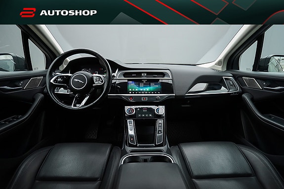Jaguar I-PACE 17 of 30