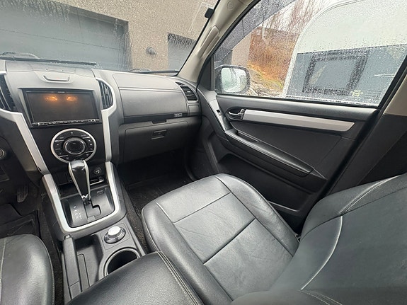 Isuzu D-max 14 of 14