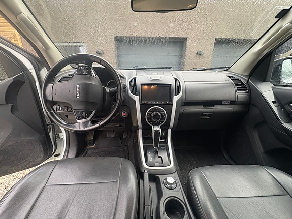 Isuzu D-max 13 of 14