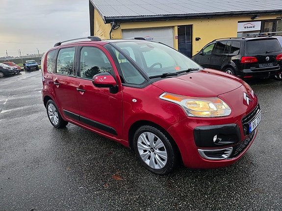 Citroen C3 Picasso 2 of 5