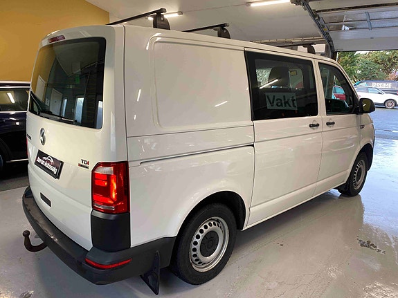 Volkswagen Transporter 4 of 5