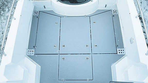 AMT 215 Pilothouse med 150 hk Yamaha. SOMMERKAMPANJE - SPAR 230.000 kr! 3 of 5