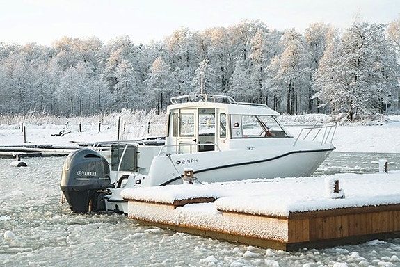 AMT 215 Pilothouse med 150 hk Yamaha. SOMMERKAMPANJE - SPAR 230.000 kr! 2 of 5
