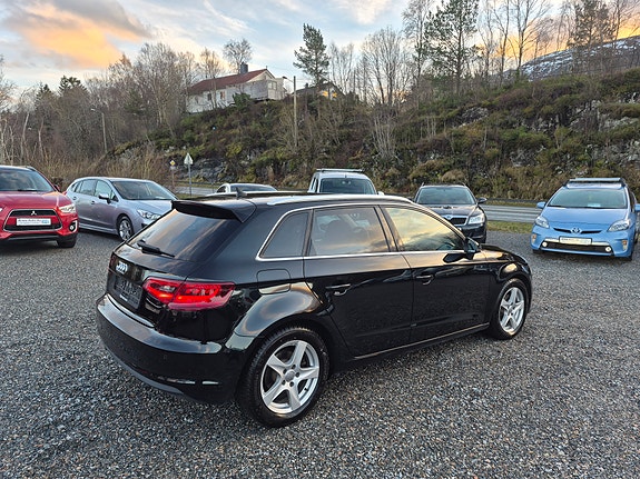 Audi A3 4 of 5