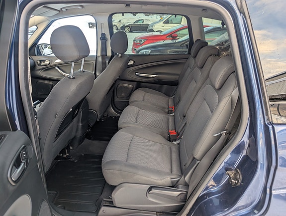 Ford S-MAX 18 of 24