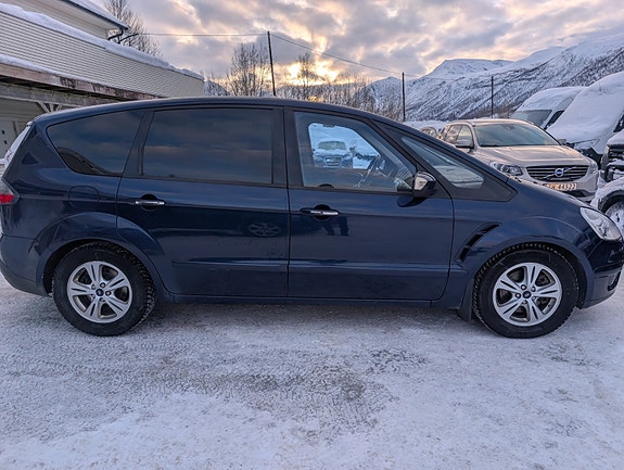 Ford S-MAX 4 of 24