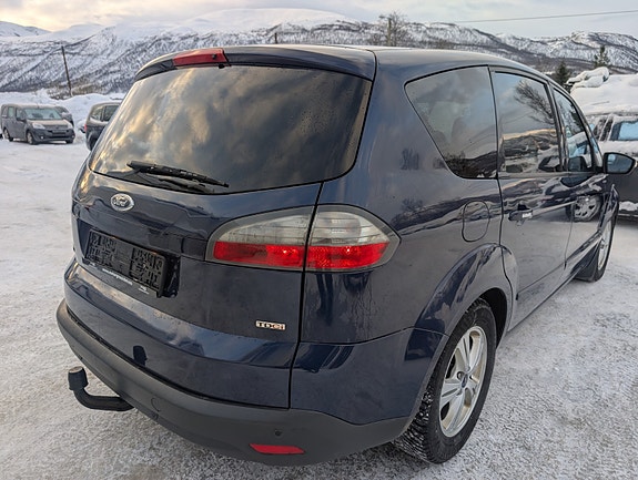 Ford S-MAX 5 of 24