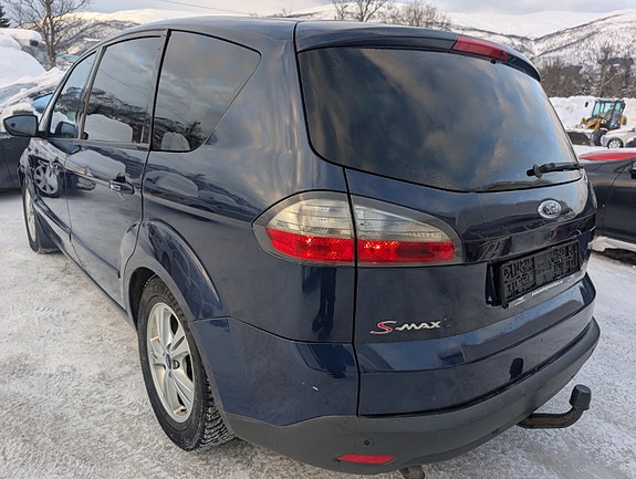 Ford S-MAX 7 of 24