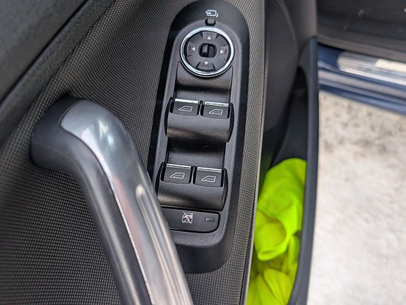 Ford S-MAX 10 of 24
