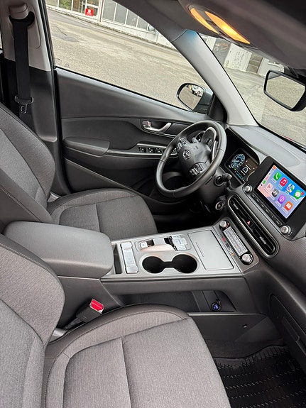Hyundai Kona 10 of 13