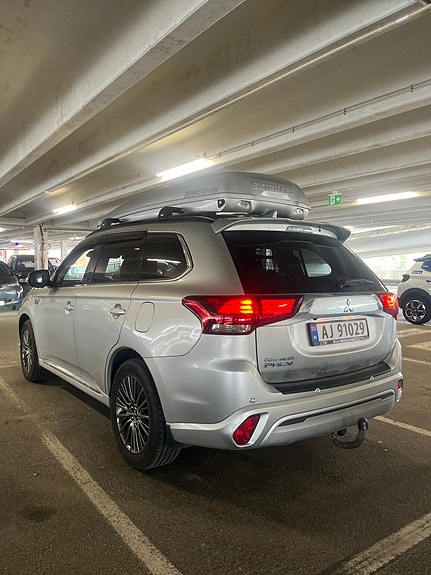 Mitsubishi Outlander 3 of 16