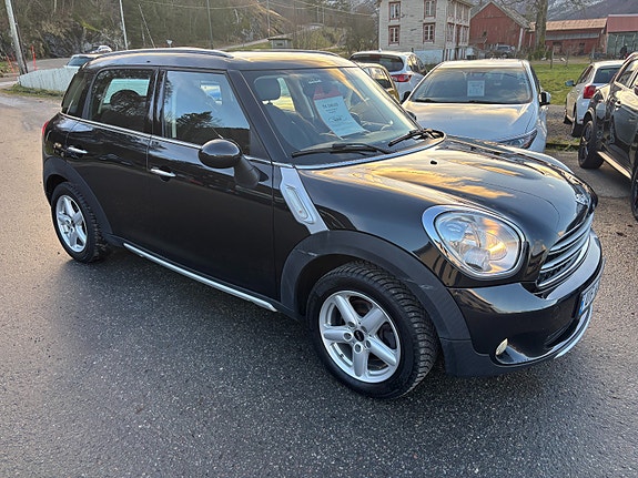 MINI Cooper 3 of 5