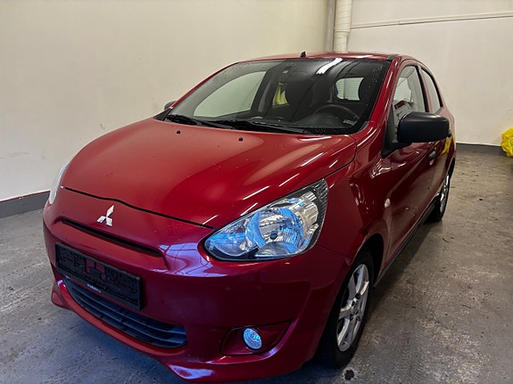 Mitsubishi Space Star 3 of 5