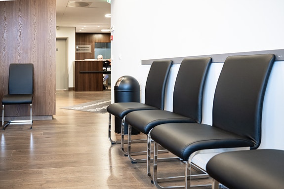 Vi har moderne, lyse lokaler i 5. etasje.