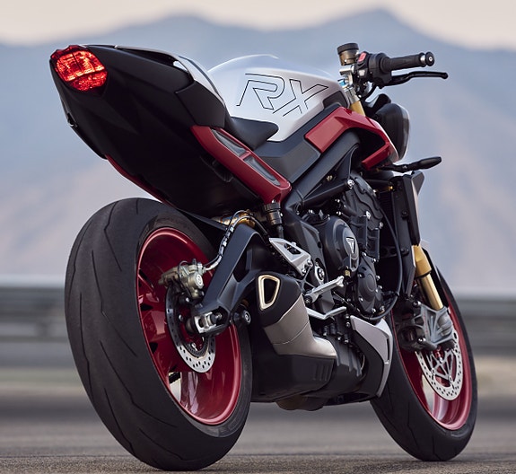 Triumph Street Triple 765 RX - Nyhet 2026 11 of 12