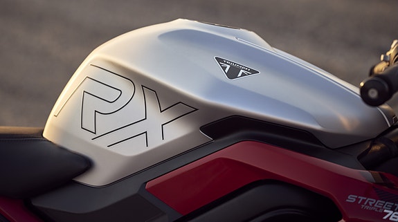 Triumph Street Triple 765 RX - Nyhet 2026 8 of 12