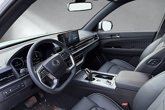 KGM Rexton 13 of 30