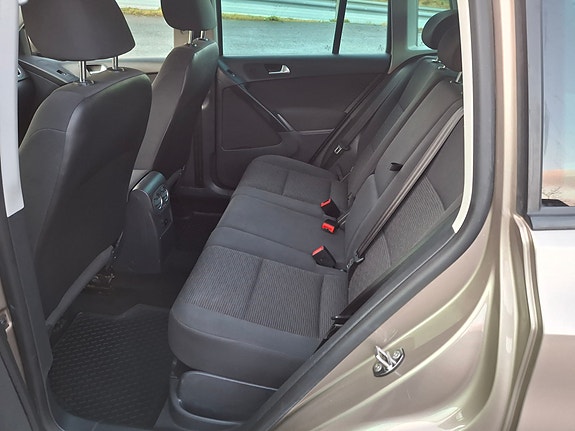 Volkswagen Tiguan 19 of 30