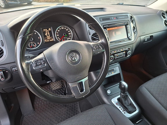 Volkswagen Tiguan 12 of 30