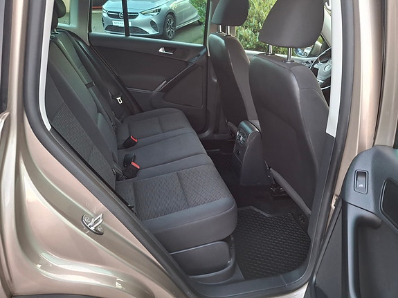 Volkswagen Tiguan 22 of 30