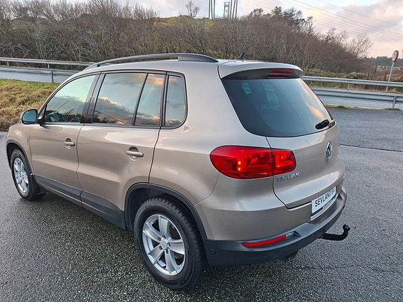Volkswagen Tiguan 7 of 30
