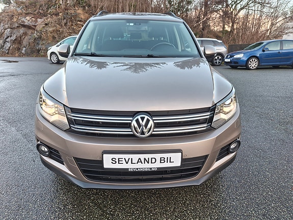 Volkswagen Tiguan 2 of 30