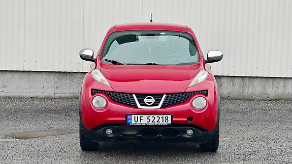 Nissan Juke 2 of 5