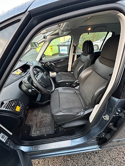 Citroen Grand C4 Picasso 8 of 14
