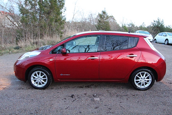 Nissan Leaf 5 of 24