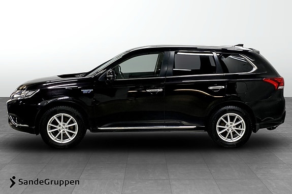 Mitsubishi Outlander 2 of 5